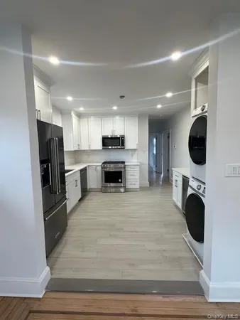 $4,200 | 361 East Olive Street, Long Beach, NY 11561