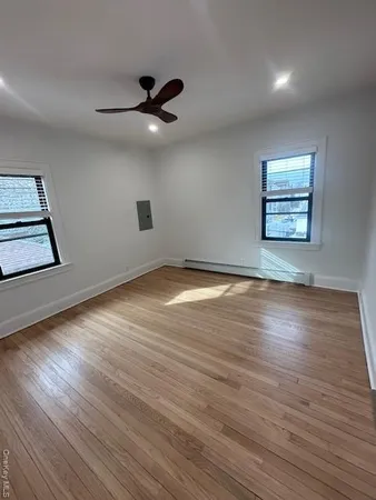 $4,200 | 361 East Olive Street, Long Beach, NY 11561