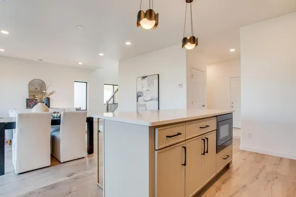 $364,600 | 6726 Belding Drive South, Fargo, ND 58104