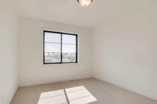 $364,600 | 6726 Belding Drive South, Fargo, ND 58104