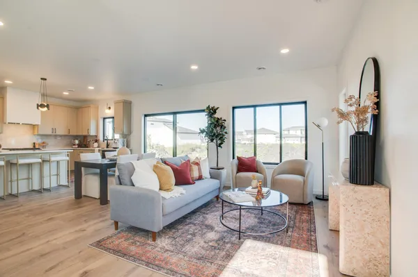 $364,600 | 6726 Belding Drive South, Fargo, ND 58104