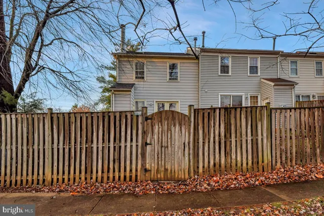 $560,000 | 7865 Parthian Court, Springfield, VA 22153