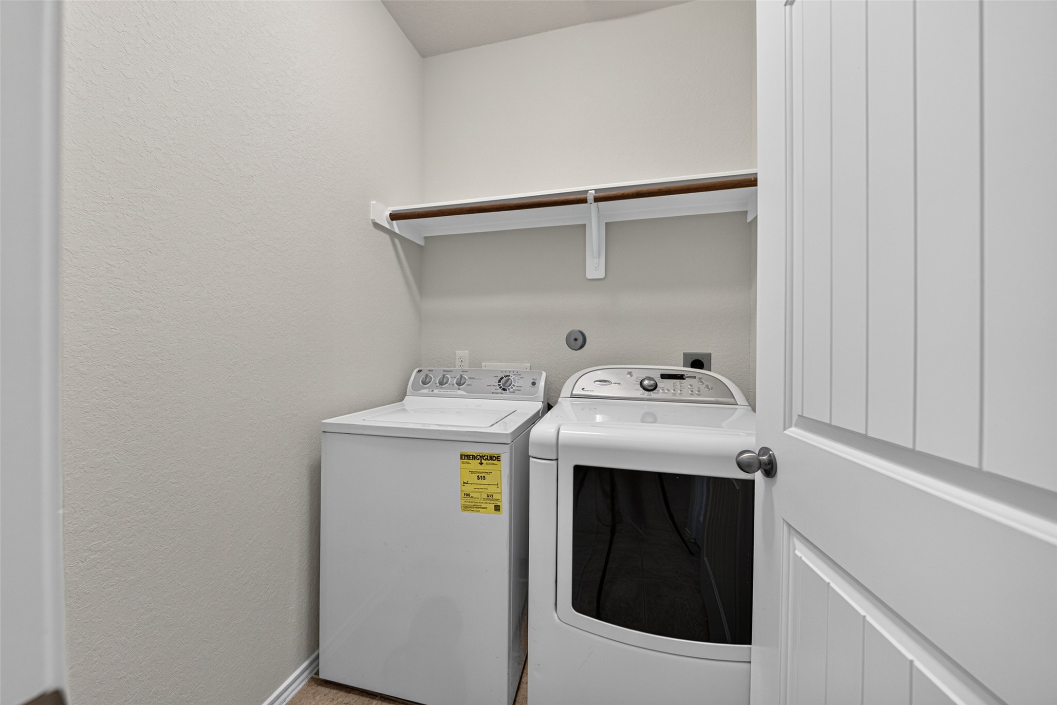 19023 Pinewood Point Lane Tomball, TX 77377 - Photo 6 of 44 Gallery Image 6