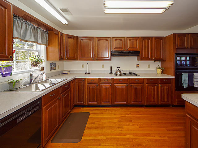 6383 Simmons Bluff Road Hollywood, SC 29449 - Photo 23 of 54 13