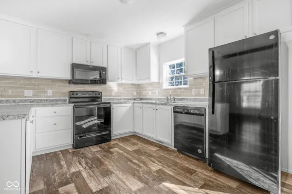 $355,000 | 202-204 East 11th Street, Sheridan, IN 46069