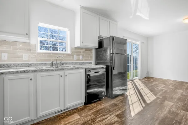 $355,000 | 202-204 East 11th Street, Sheridan, IN 46069