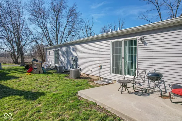 $355,000 | 202-204 East 11th Street, Sheridan, IN 46069