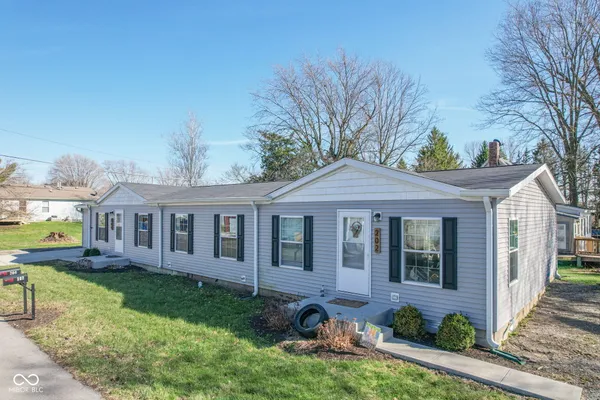 $355,000 | 202-204 East 11th Street, Sheridan, IN 46069