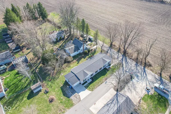 $355,000 | 202-204 East 11th Street, Sheridan, IN 46069