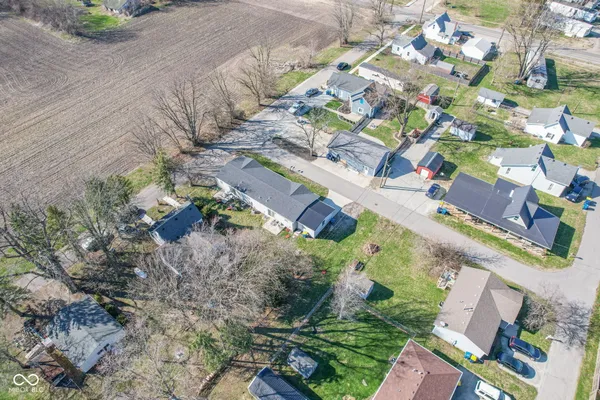 $355,000 | 202-204 East 11th Street, Sheridan, IN 46069