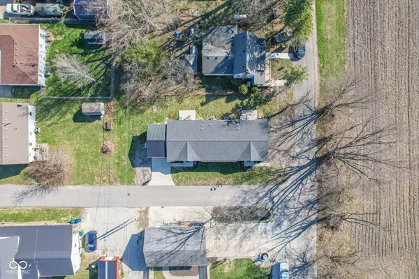 $355,000 | 202-204 East 11th Street, Sheridan, IN 46069