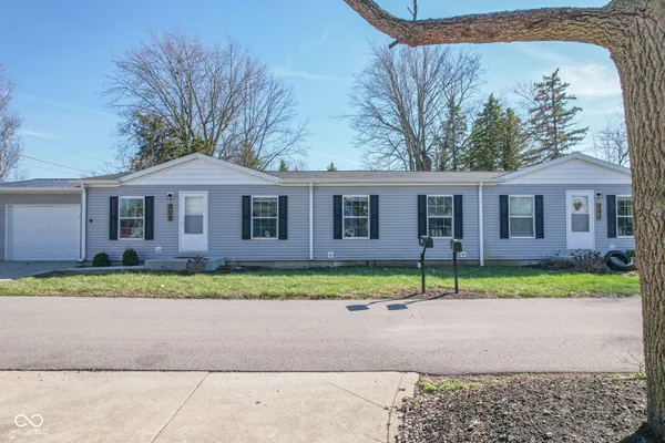 $355,000 | 202-204 East 11th Street, Sheridan, IN 46069