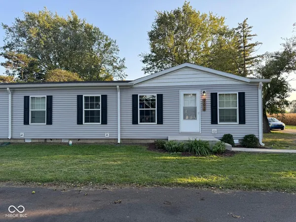 $355,000 | 202-204 East 11th Street, Sheridan, IN 46069
