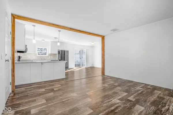 $355,000 | 202-204 East 11th Street, Sheridan, IN 46069