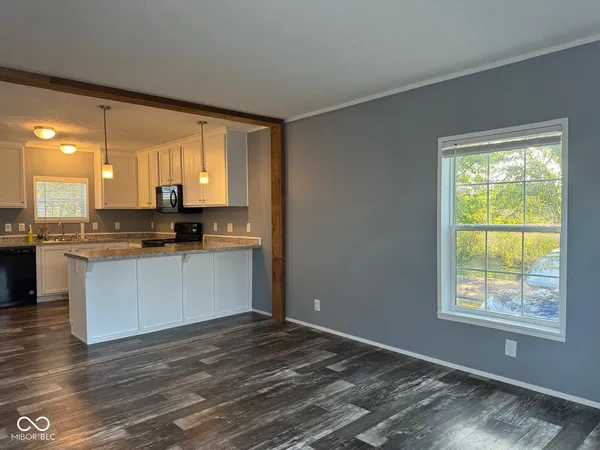$355,000 | 202-204 East 11th Street, Sheridan, IN 46069