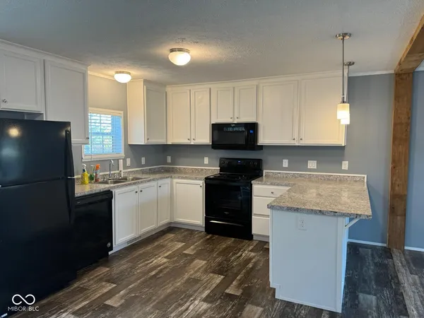 $355,000 | 202-204 East 11th Street, Sheridan, IN 46069
