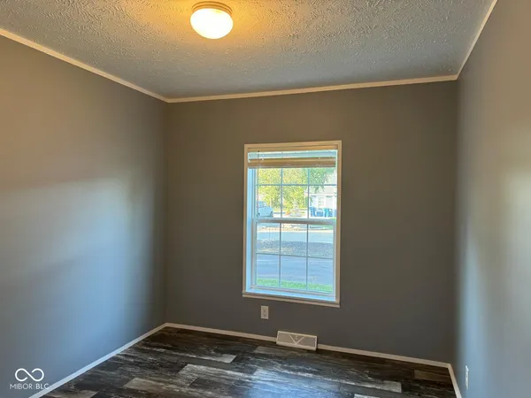 $355,000 | 202-204 East 11th Street, Sheridan, IN 46069