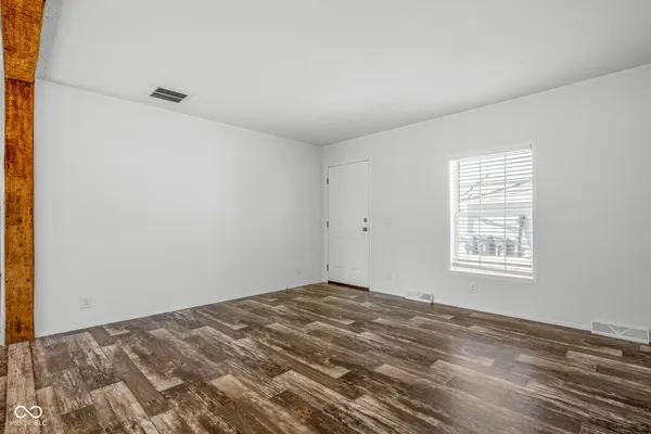 $355,000 | 202-204 East 11th Street, Sheridan, IN 46069