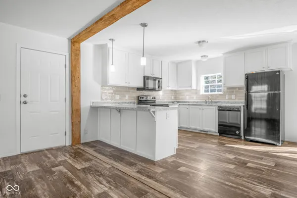$355,000 | 202-204 East 11th Street, Sheridan, IN 46069