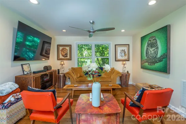 $799,999 | 84 West Street, Weaverville, NC 28787