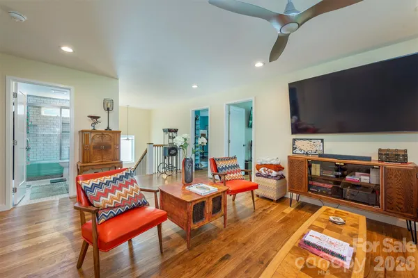 $799,999 | 84 West Street, Weaverville, NC 28787