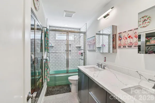 $799,999 | 84 West Street, Weaverville, NC 28787