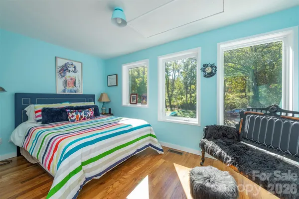 $799,999 | 84 West Street, Weaverville, NC 28787