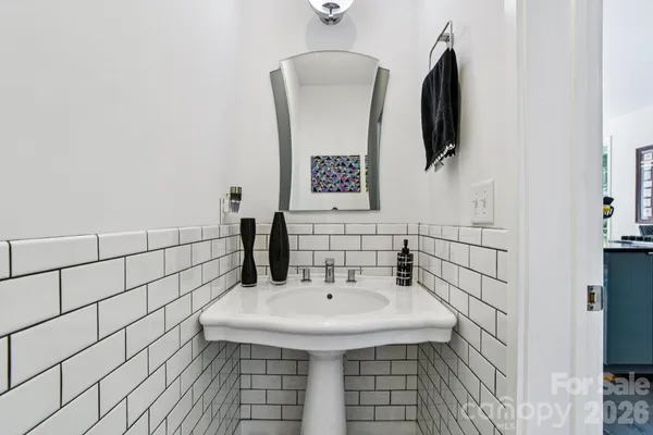 $799,999 | 84 West Street, Weaverville, NC 28787