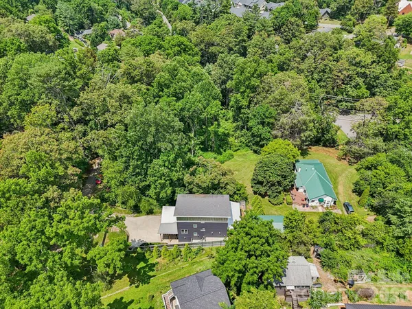 $799,999 | 84 West Street, Weaverville, NC 28787