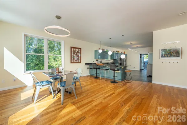 $799,999 | 84 West Street, Weaverville, NC 28787