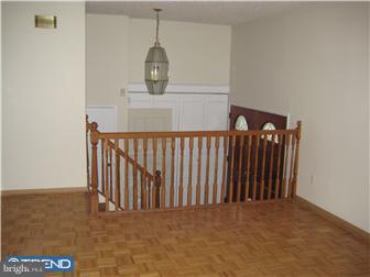 1977 Merlin Road Philadelphia, PA 19116 - Photo 11 of 12 Living Room
