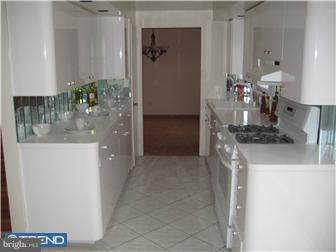 1977 Merlin Road Philadelphia, PA 19116 - Photo 5 of 12 Kitchen