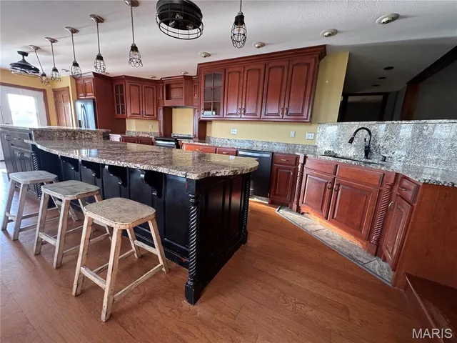 $385,000 | 1862 Price Road, Owensville, MO 65066