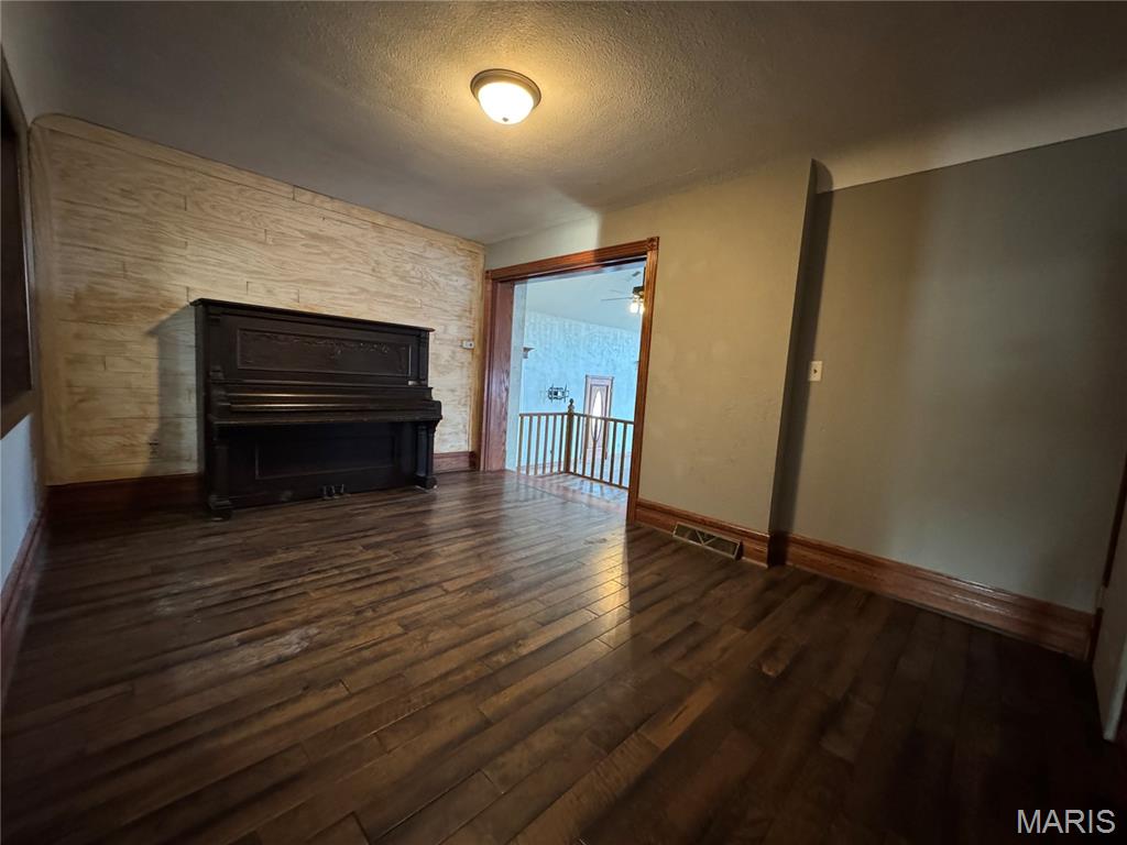 1862 Price Road Owensville, MO 65066 - Photo 17 of 43