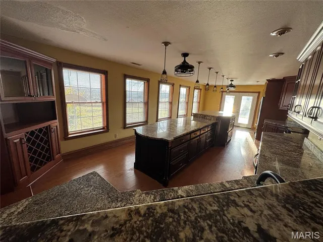 $385,000 | 1862 Price Road, Owensville, MO 65066