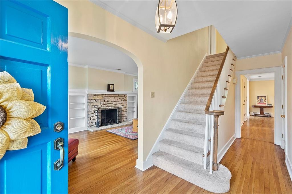 286 Arden Road Pittsburgh, PA 15216 - Photo 3 of 25 Gallery Image 3
