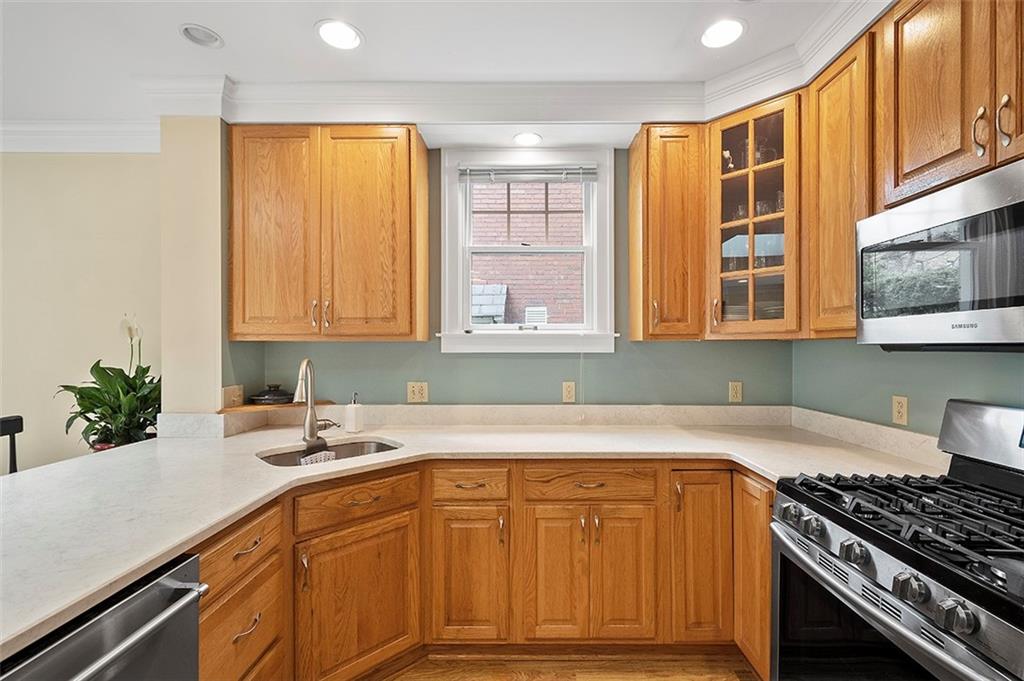 286 Arden Road Pittsburgh, PA 15216 - Photo 8 of 25 Gallery Image 8