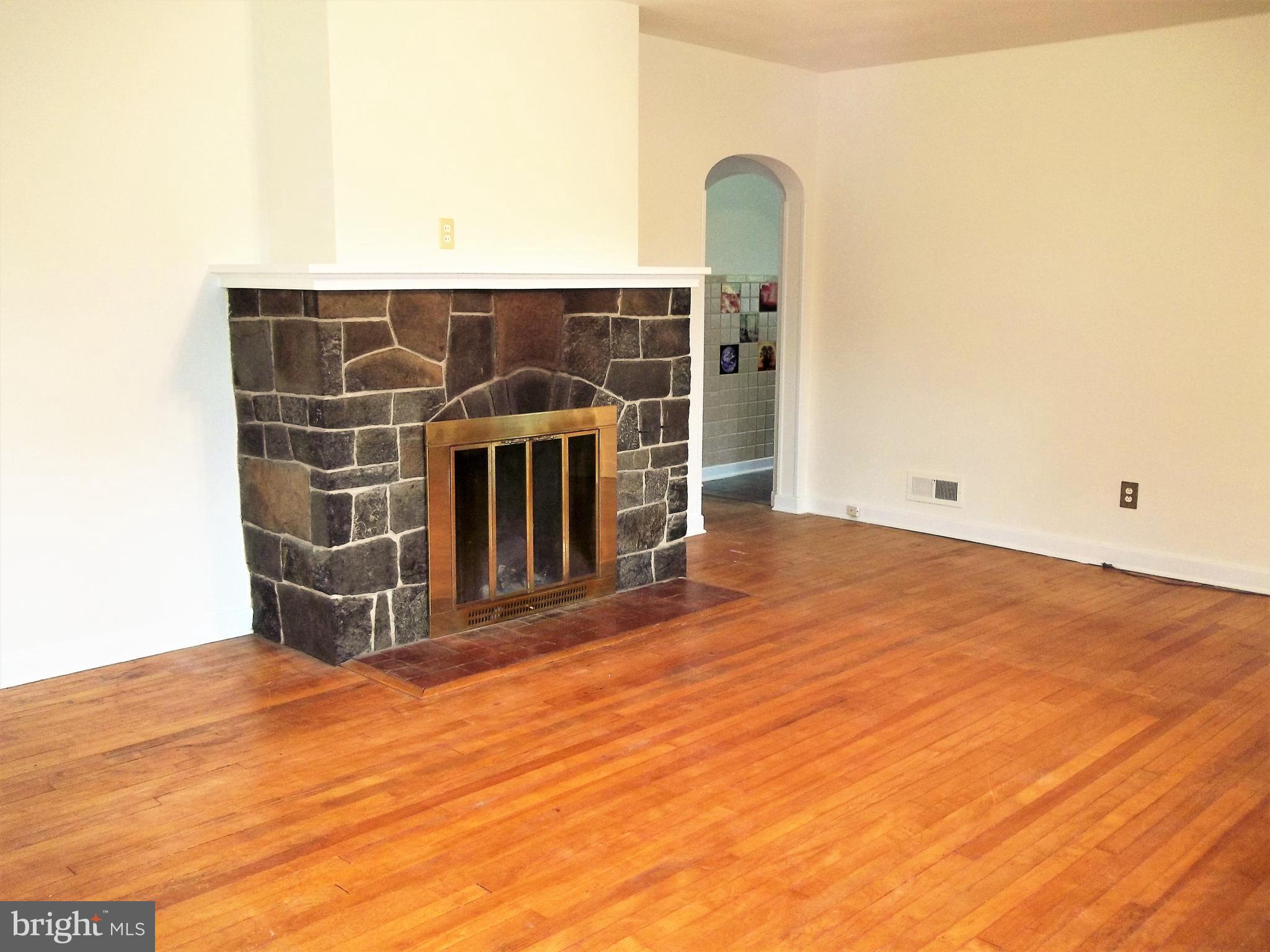 2515 Jerusalem Road Joppa, MD 21085 - Photo 36 of 41 Living Room