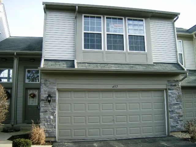 $2,195 | 457 Metropolitan Street, Aurora, IL 60502