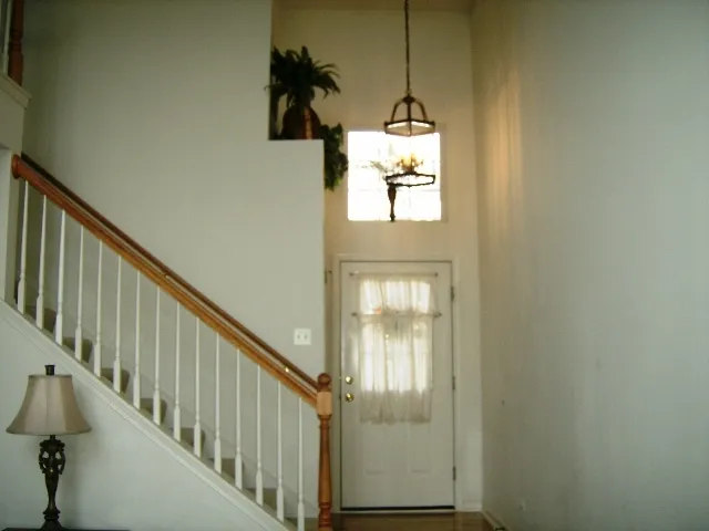 $2,195 | 457 Metropolitan Street, Aurora, IL 60502