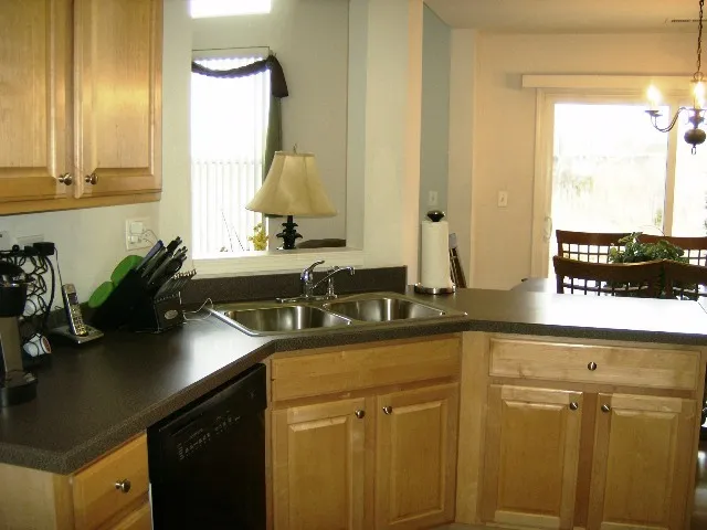 $2,195 | 457 Metropolitan Street, Aurora, IL 60502