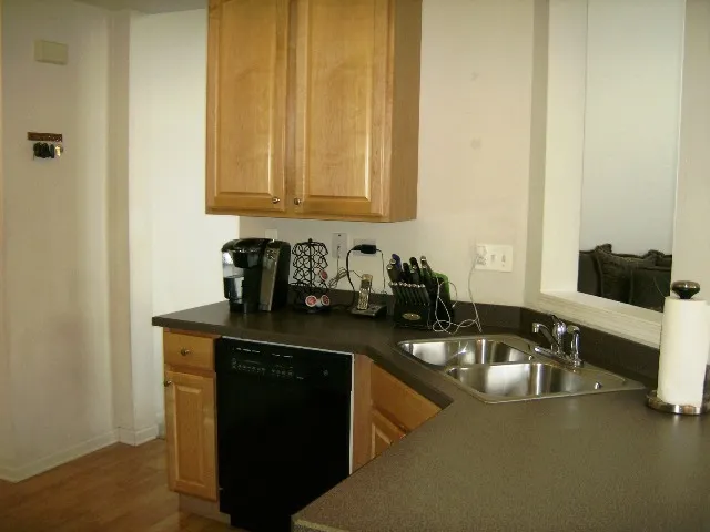 $2,195 | 457 Metropolitan Street, Aurora, IL 60502