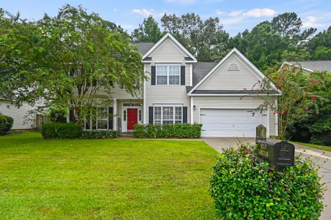 $395,000 | 107 Curico Lane, Summerville, SC 29483