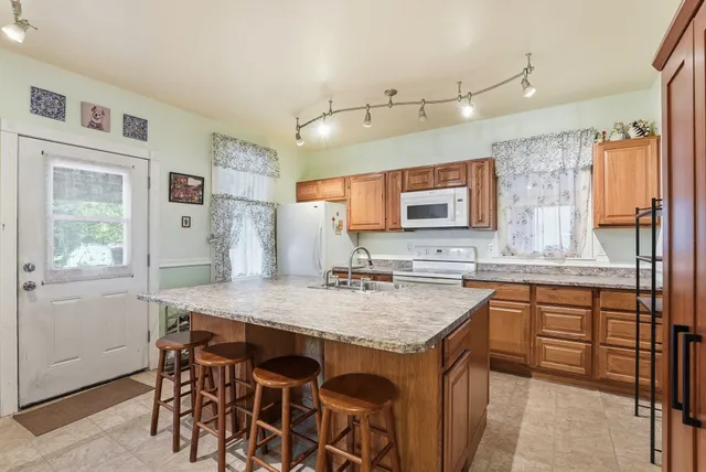 $417,000 | 255 Broadway Avenue, Reardan, WA 99029