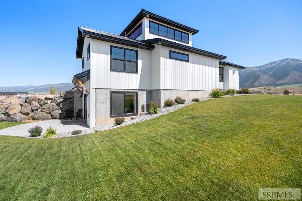 248 South River Run Court Irwin, ID 83428 - Photo 7 of 75