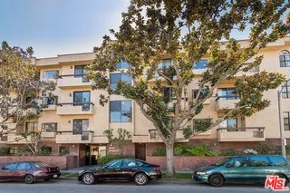 $4,700 | 8642 Gregory Way, Unit 103, Los Angeles, CA 90035