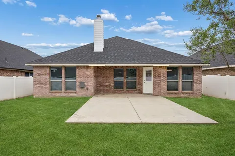 $345,000 | 3342 Shining Light Drive, Dallas, TX 75228