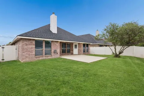 $345,000 | 3342 Shining Light Drive, Dallas, TX 75228
