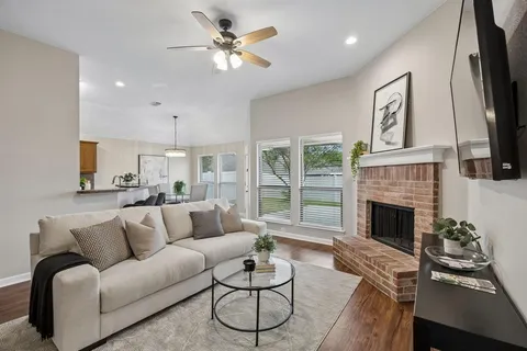 $345,000 | 3342 Shining Light Drive, Dallas, TX 75228