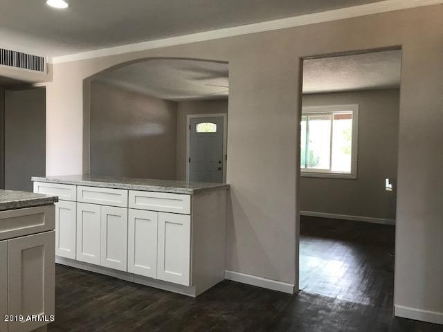 3132 West Wethersfield Road Phoenix, AZ 85029 - Photo 3 of 17 IMG_0067